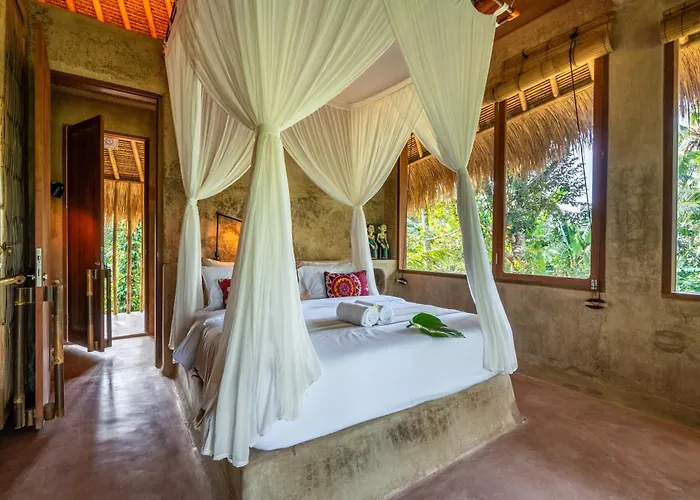 Aira Ubud 4*